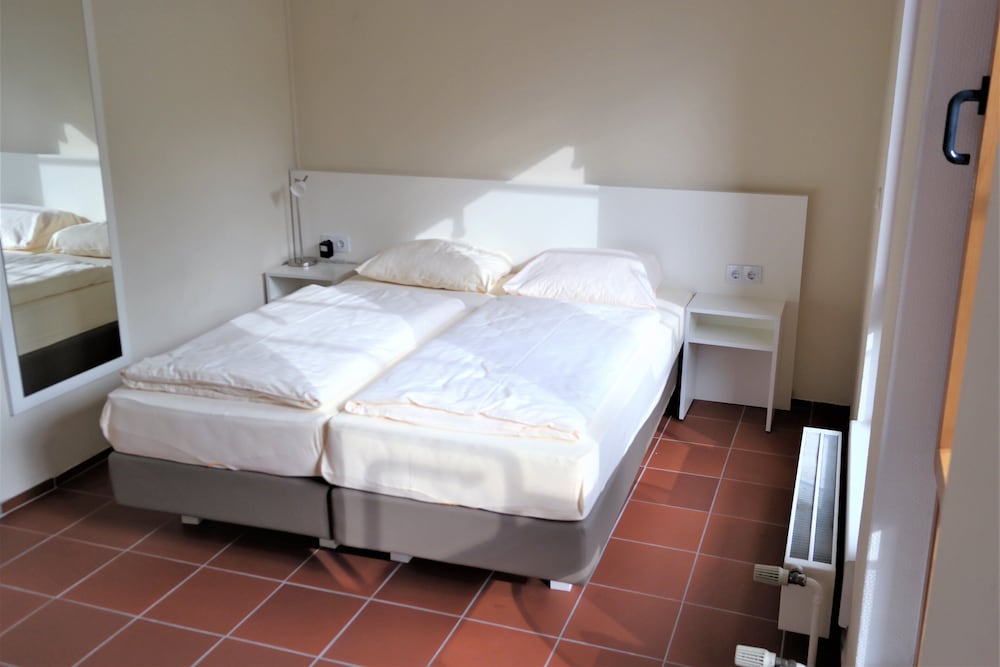 Akademiehotel Kiel 16/83