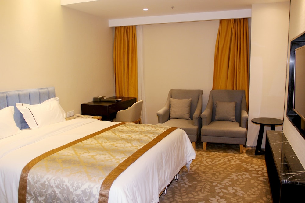 Golden Central Hotel 7/26