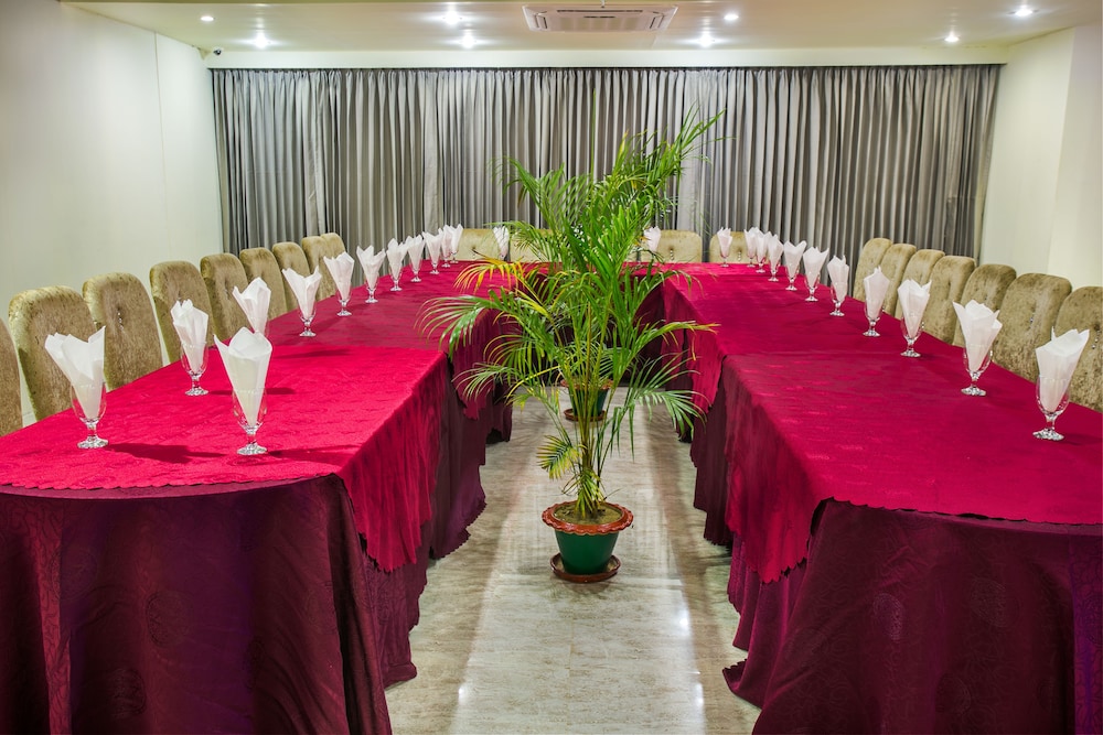 Hotel Noorjahan Grand 34/46