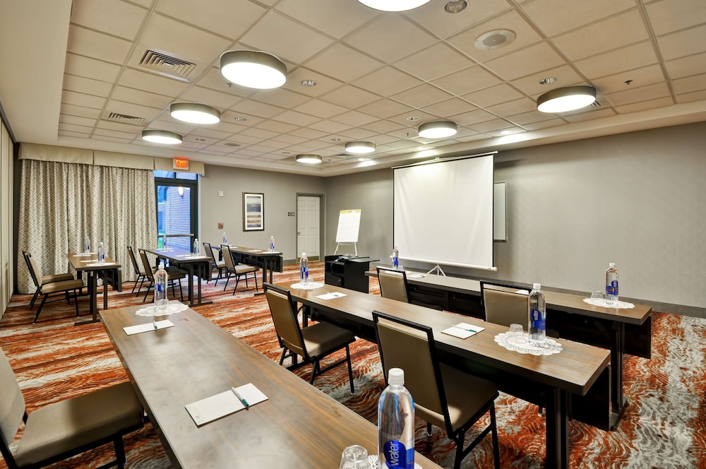 Homewood Suites by Hilton Hartford South-Glastonbury 46/58