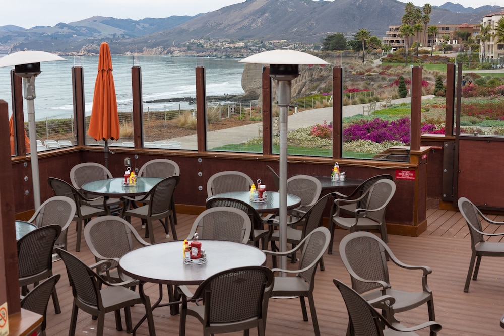 Spyglass Inn 29/38