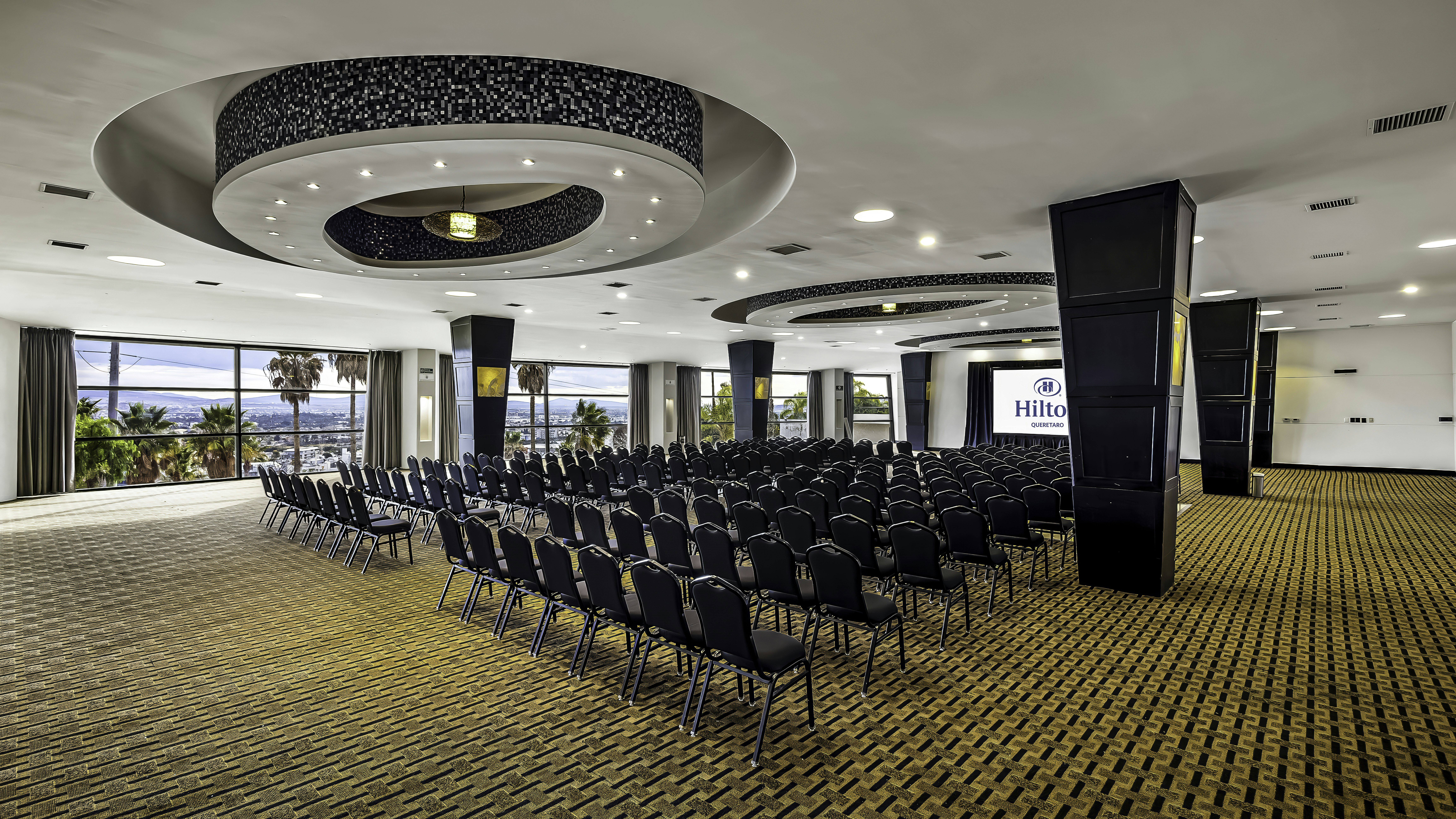 Hilton Queretaro 15/50