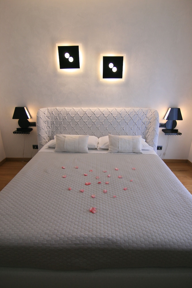 Experience Design Bed & Show 16/66