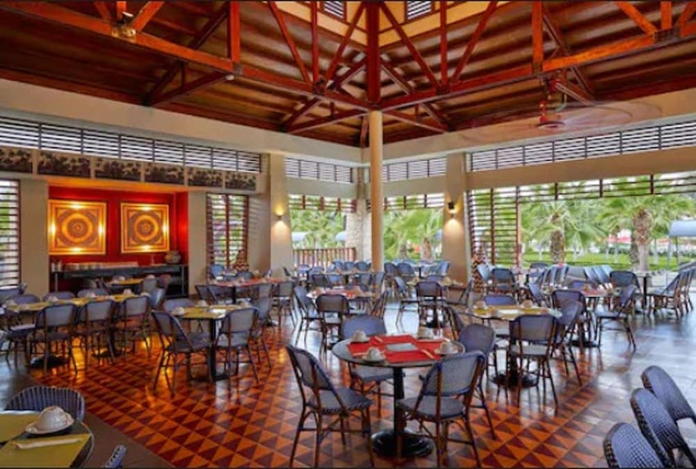 Royal Decameron Punta Sal 67/88