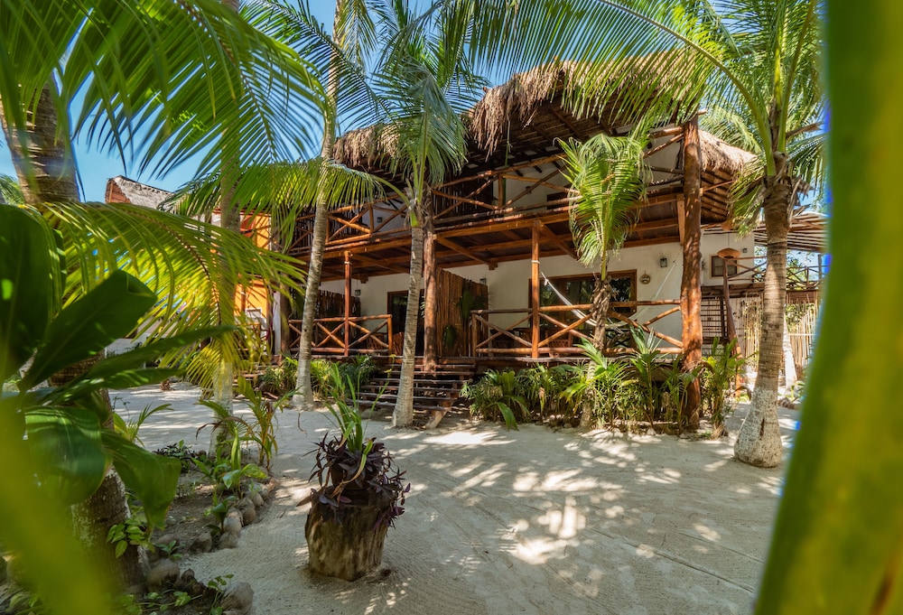 Hotel Zomay Holbox 6/91