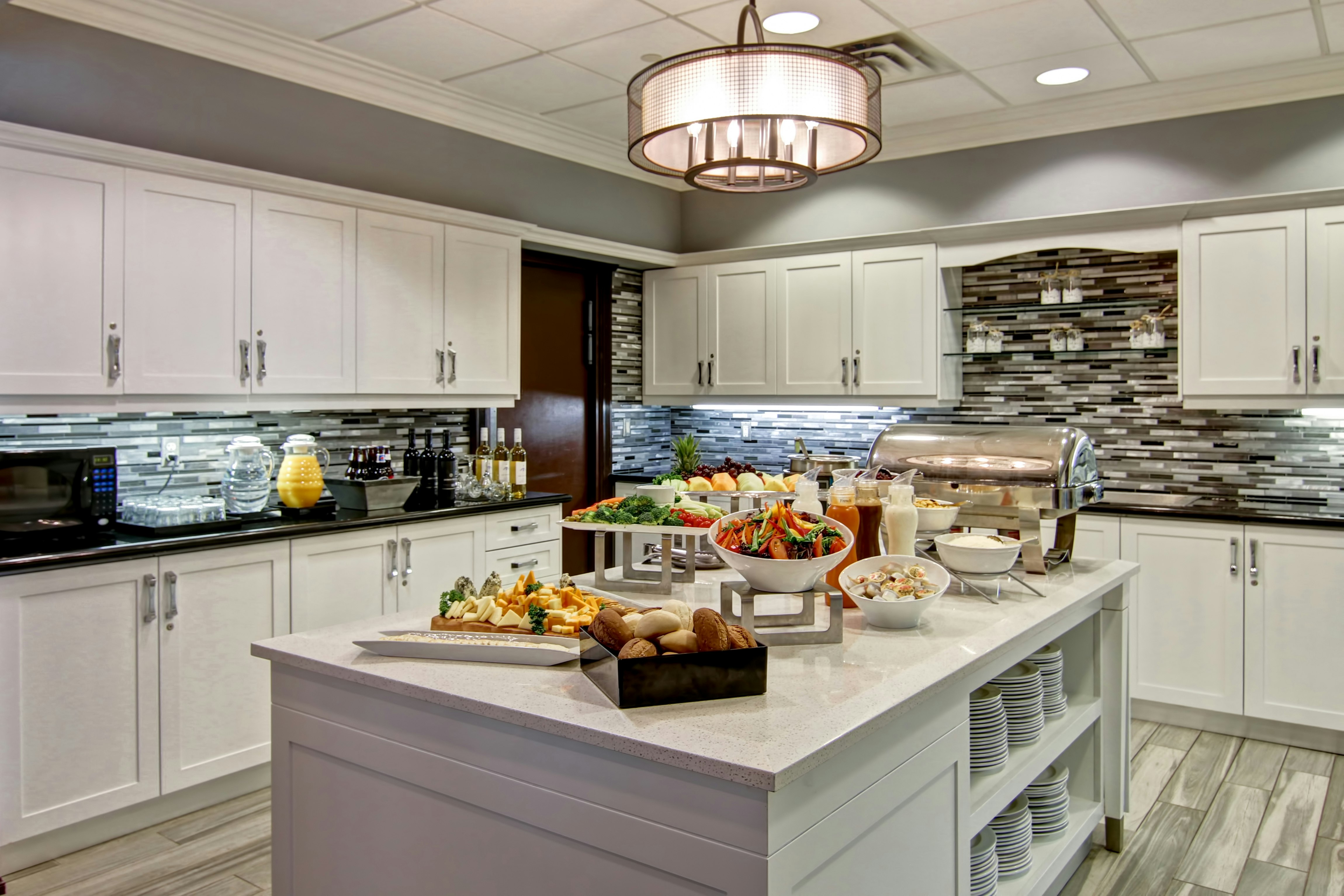 Homewood Suites By Hilton Burlington 13/23