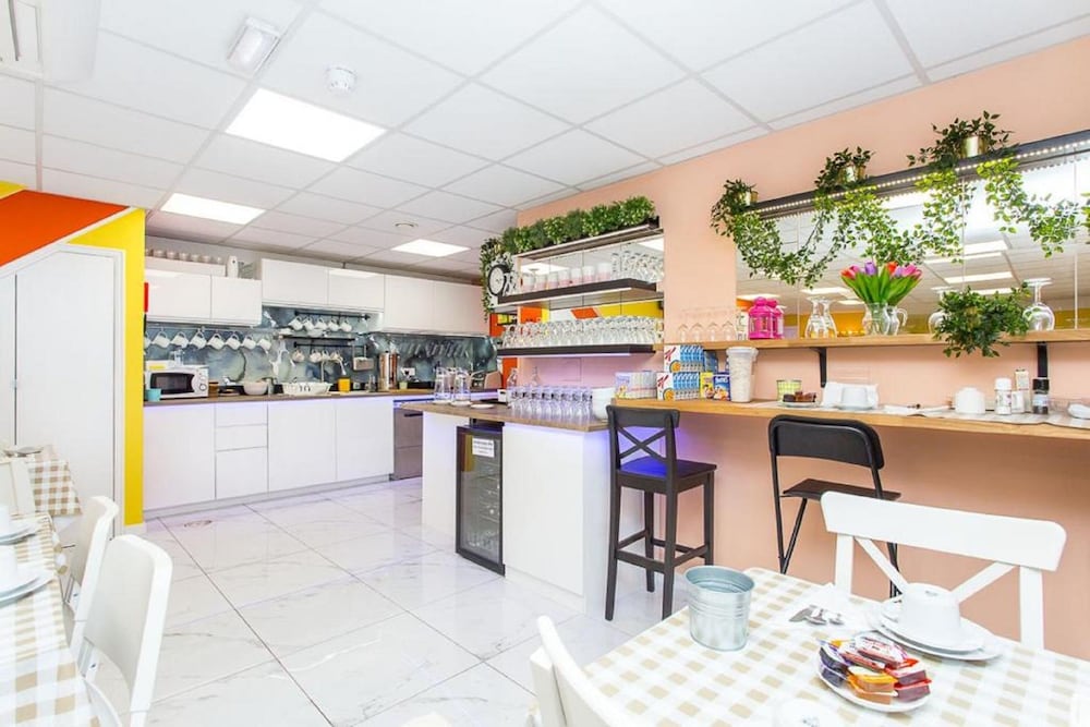 Grantly Hotel London Shepherd s Bush 42/50