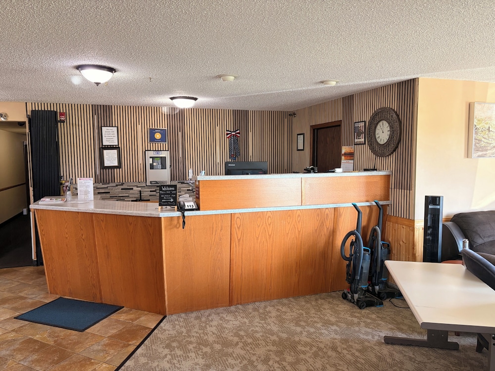 East Grand Inn Grand Forks ND I 29 8/64