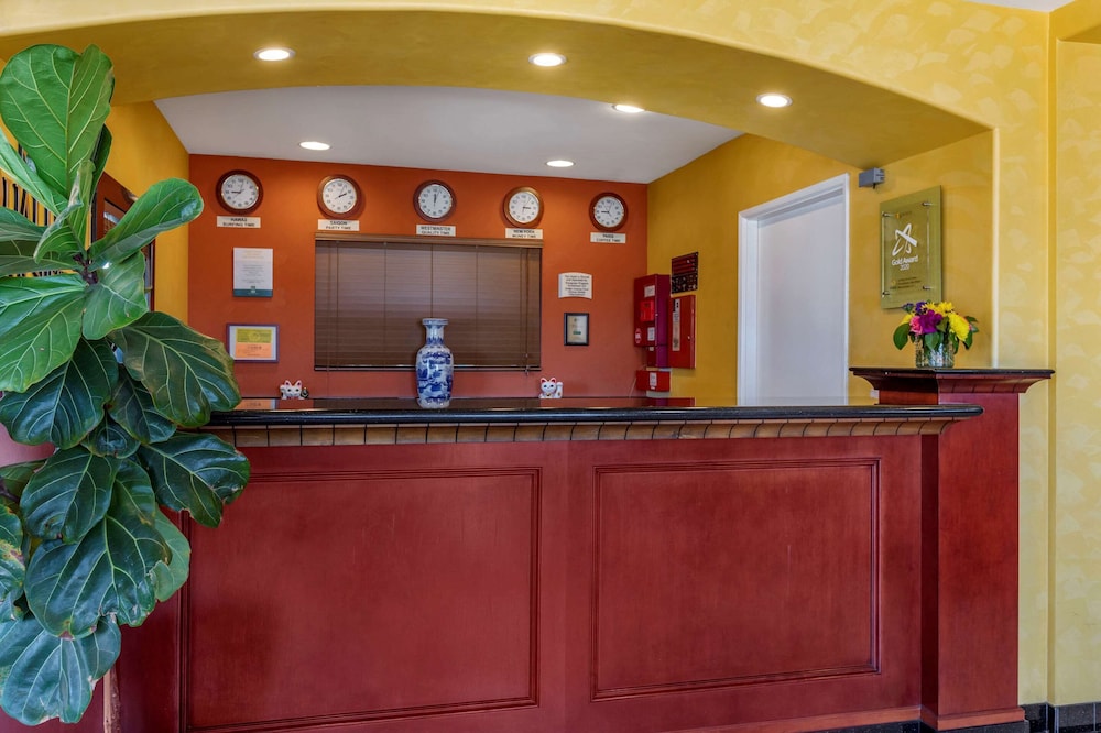 Quality Inn & Suites Westminster Seal Beach 6/37