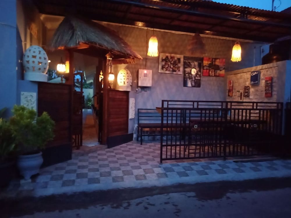 Gedhong Hostel 4/40