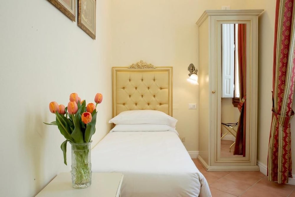 Villa Royal 25/67