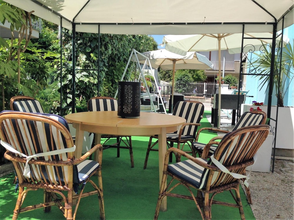 Villa Giovanna Hotel 31/40