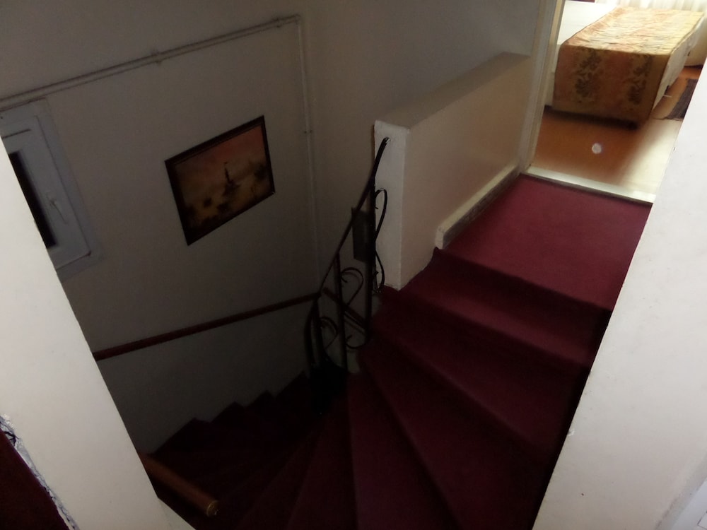 Ercan Inn Hotel 37/62