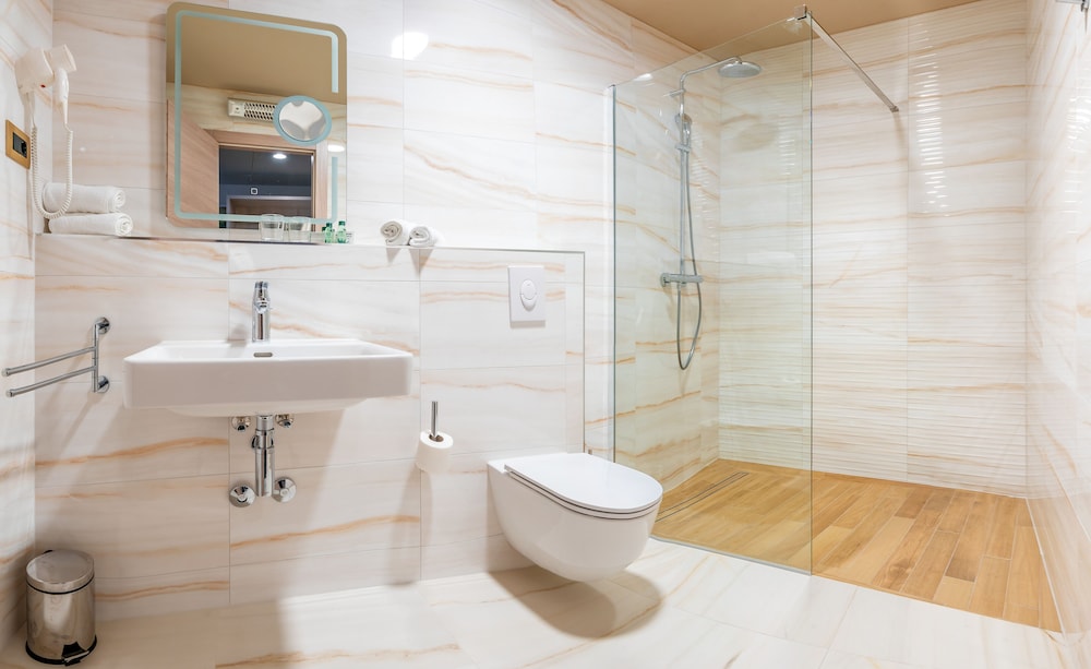 Priska Med Luxury Rooms 70/77