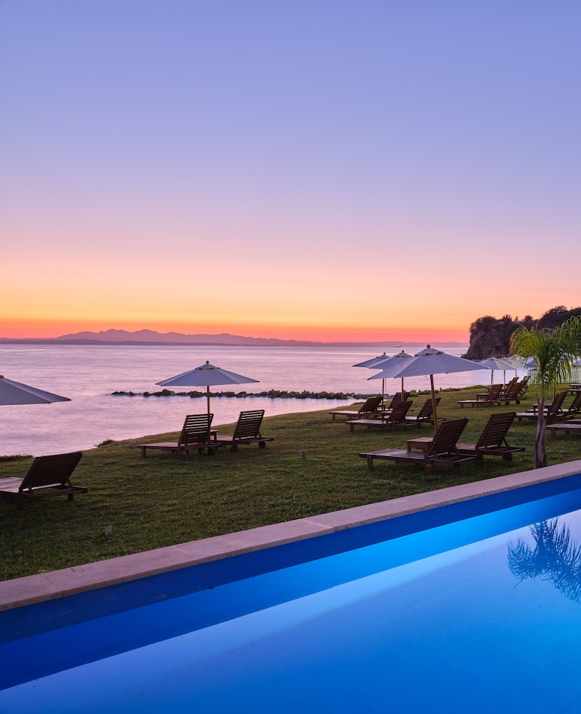 Cavo Orient Beach Hotel 33/50
