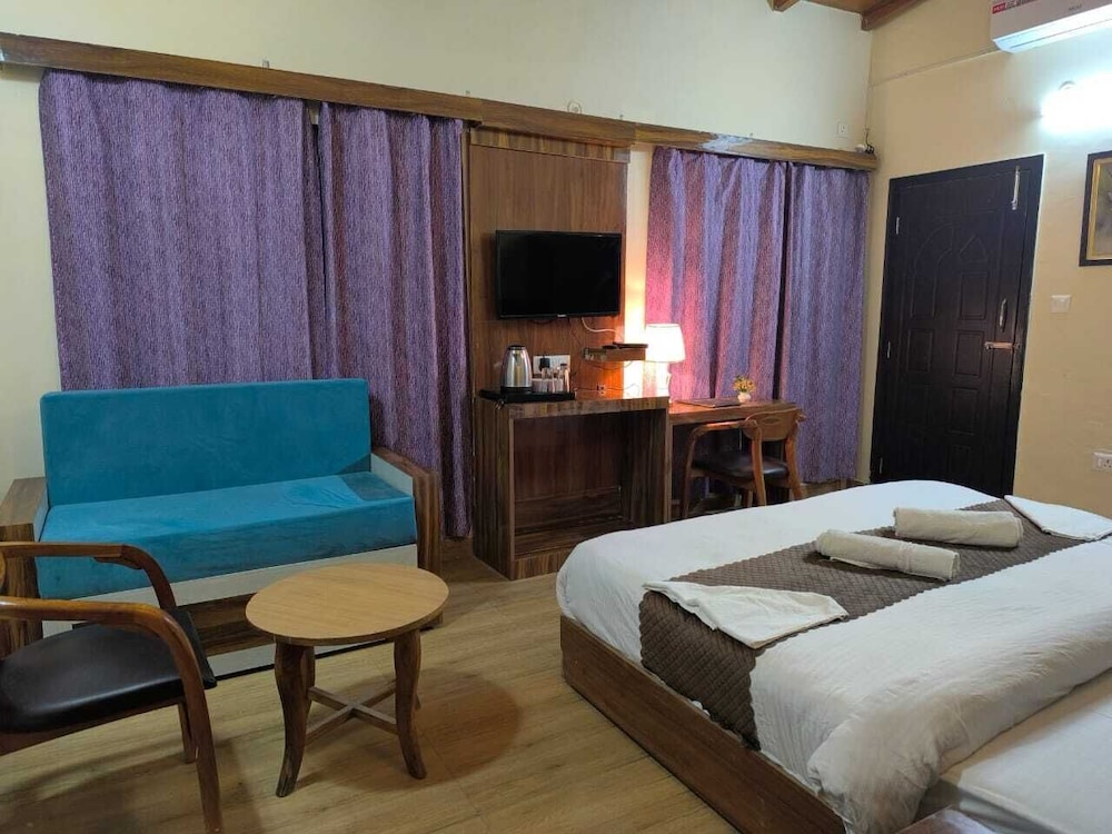 Damyanti Residency Hotel