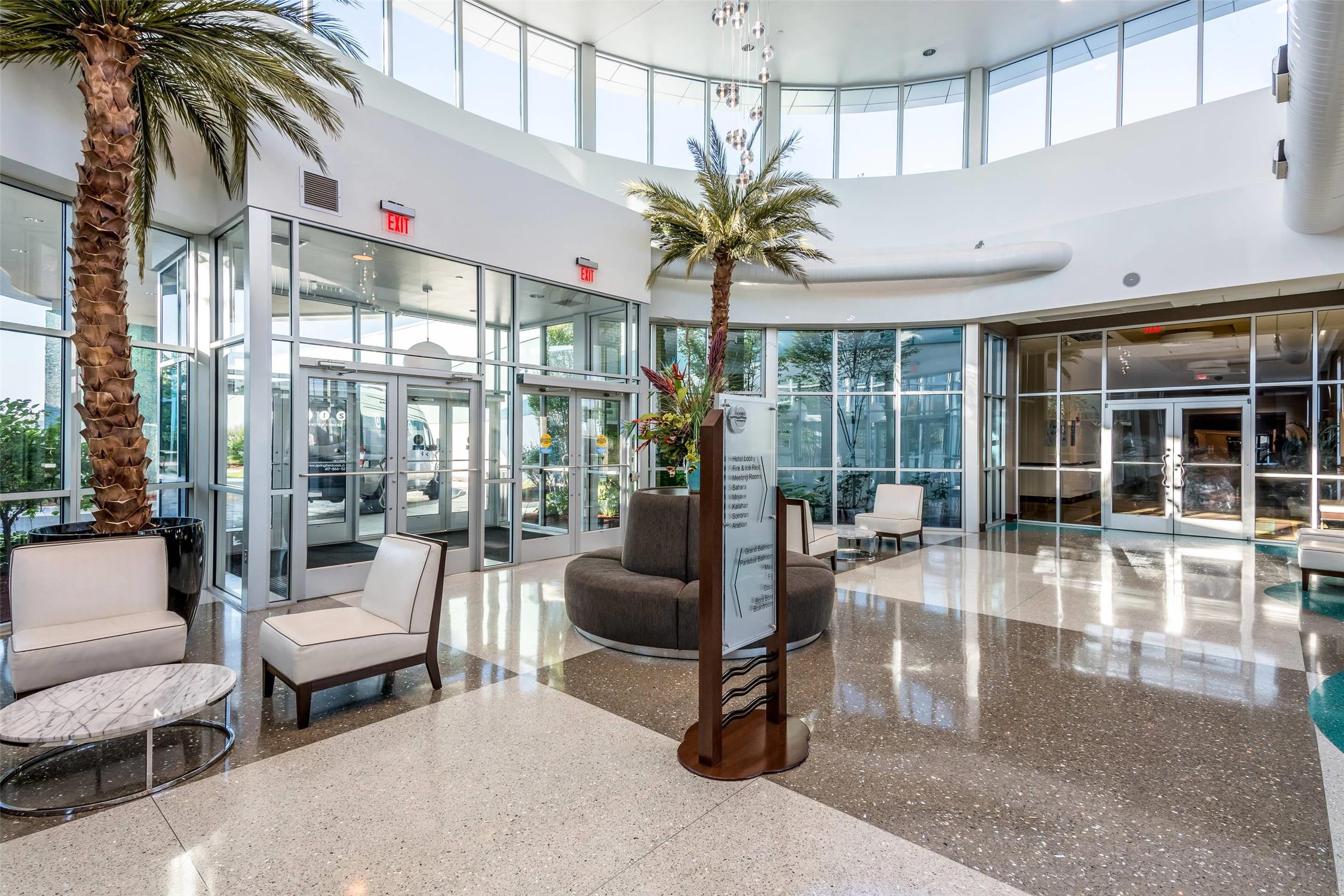Oasis Hotel & Conv. Center, Ascend Hotel Collection 30/38