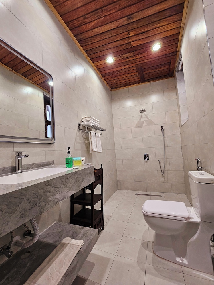 Mizingani Seafront Hotel 78/80