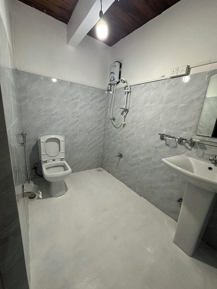 Leijay Resort 48/50