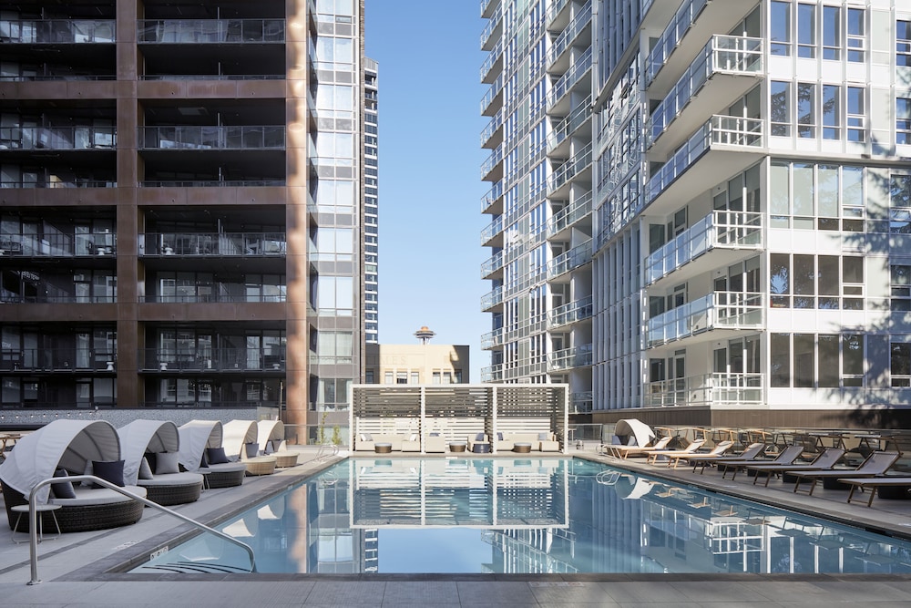 Level South Lake Union 24/50