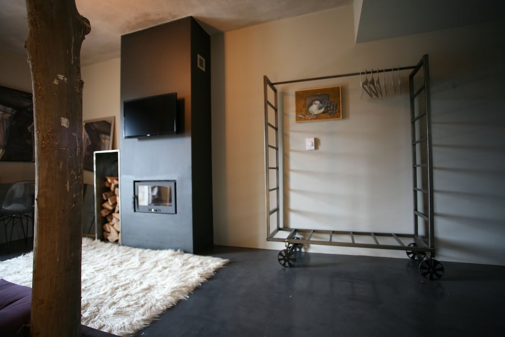 Oniropetra Boutique Hotel 22/75