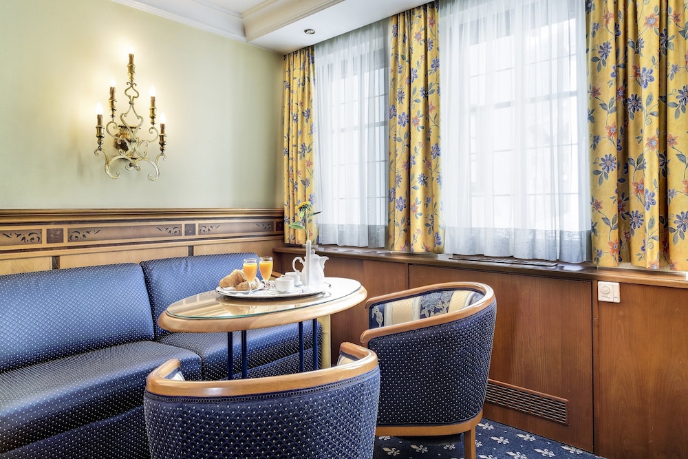 Hotel Mondschein 23/33