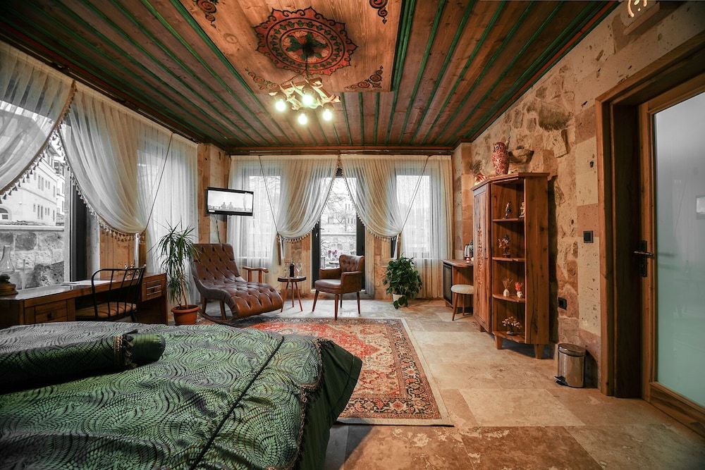 Serene Premium Stone House 30/50