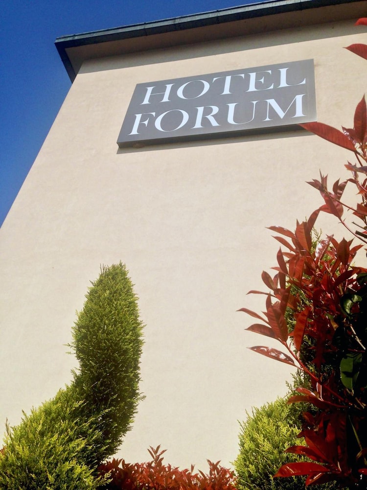 Hotel Forum 2/70