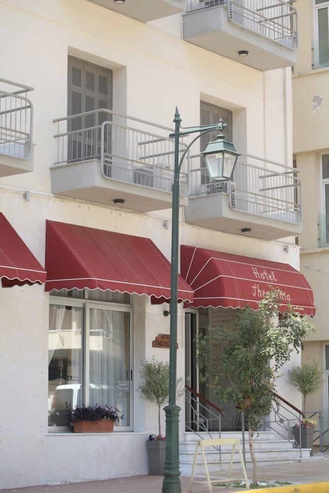 Hotel Theoxenia 4/55