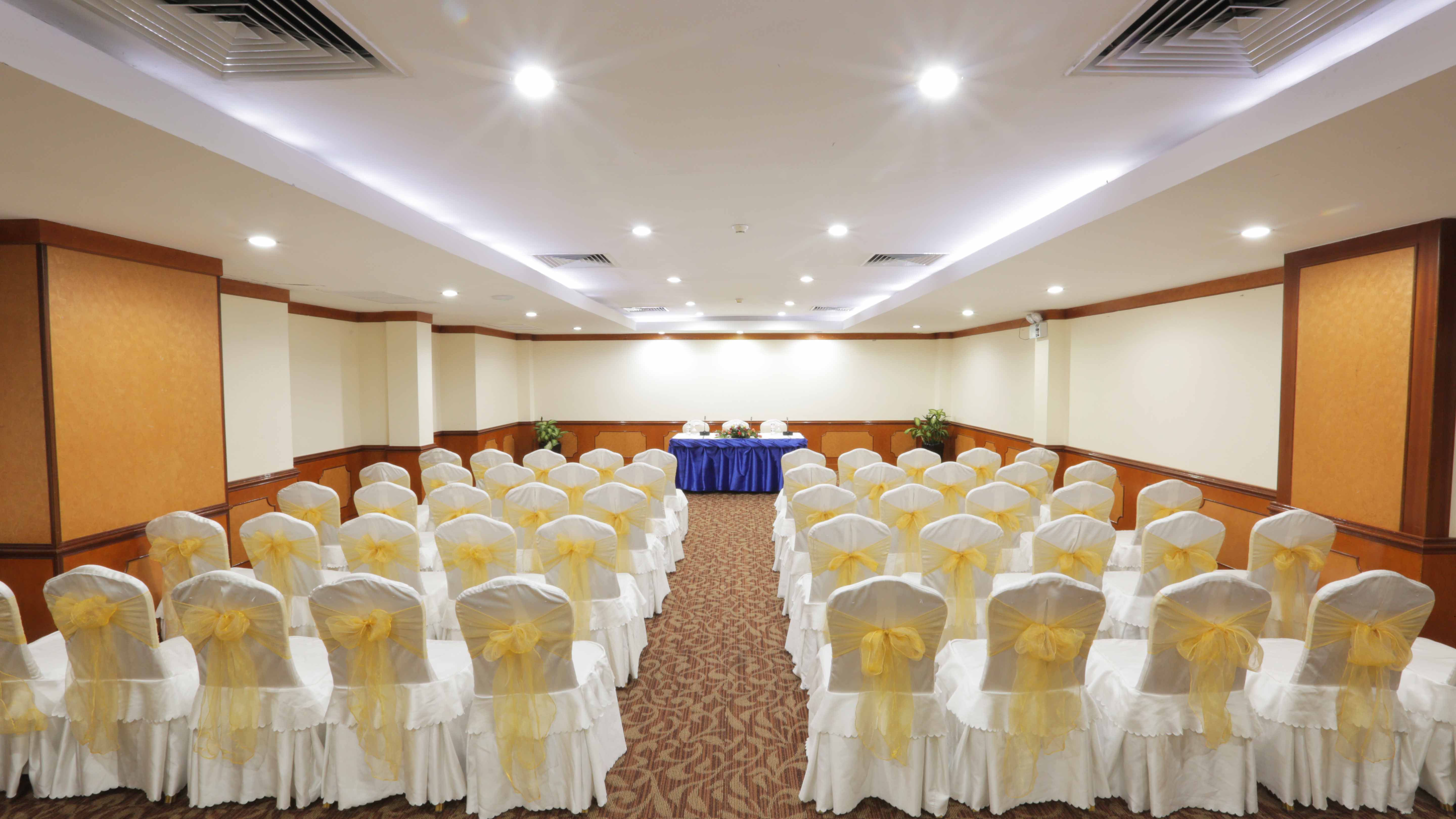 Phnom Penh Hotel 66/75