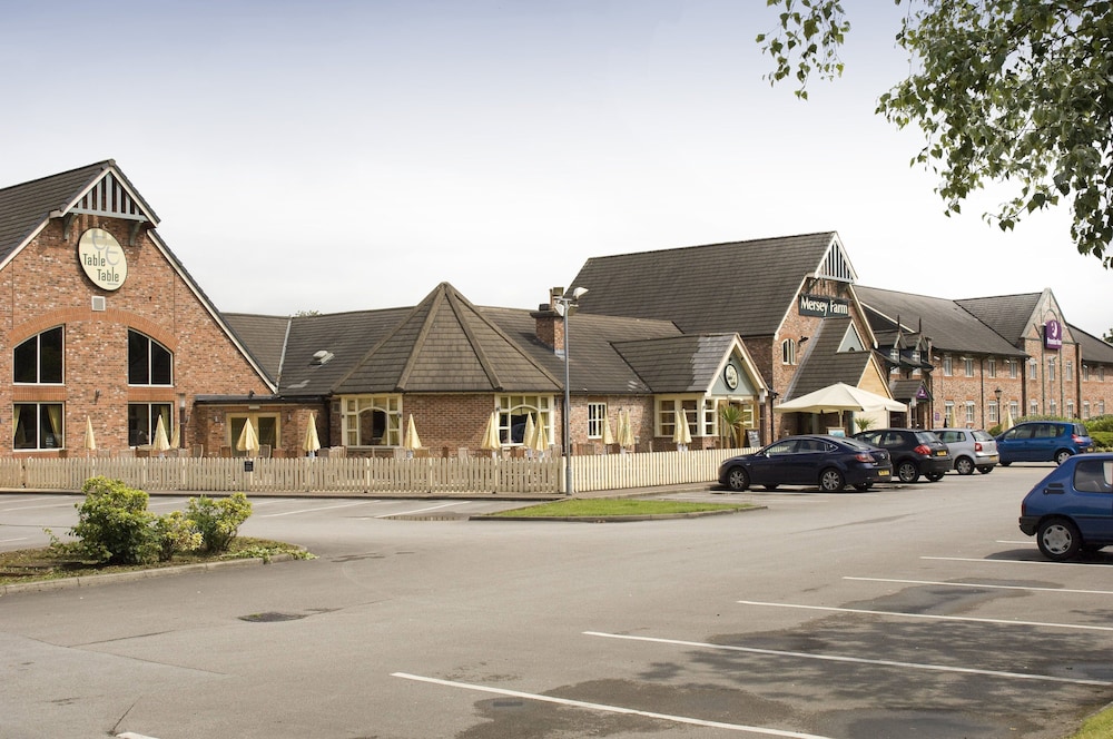 Premier Inn Manchester (Sale) 58/66