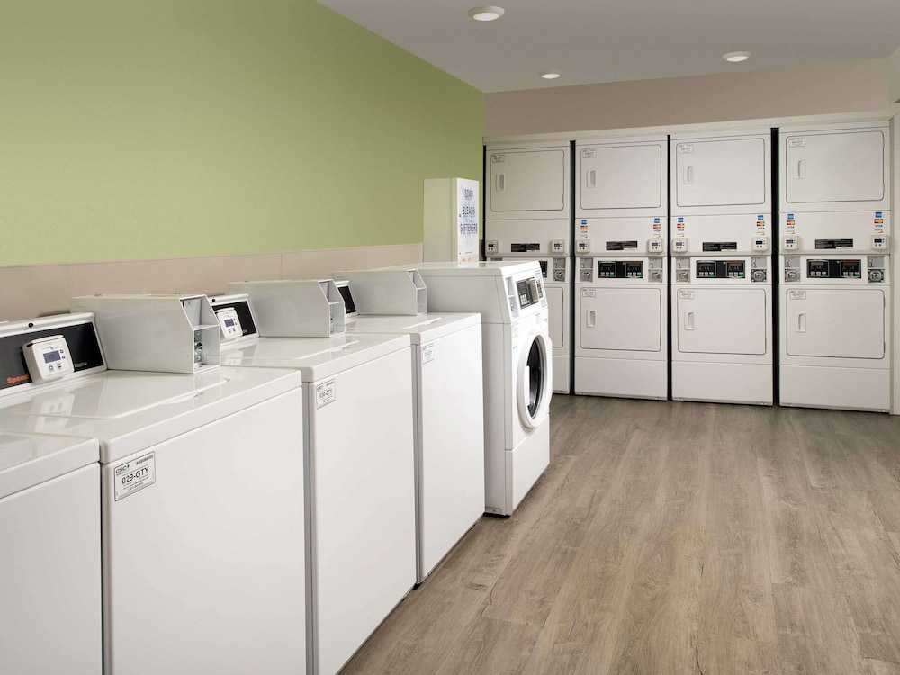 Extended Stay America Suites - Minneapolis - Fridley 4/49