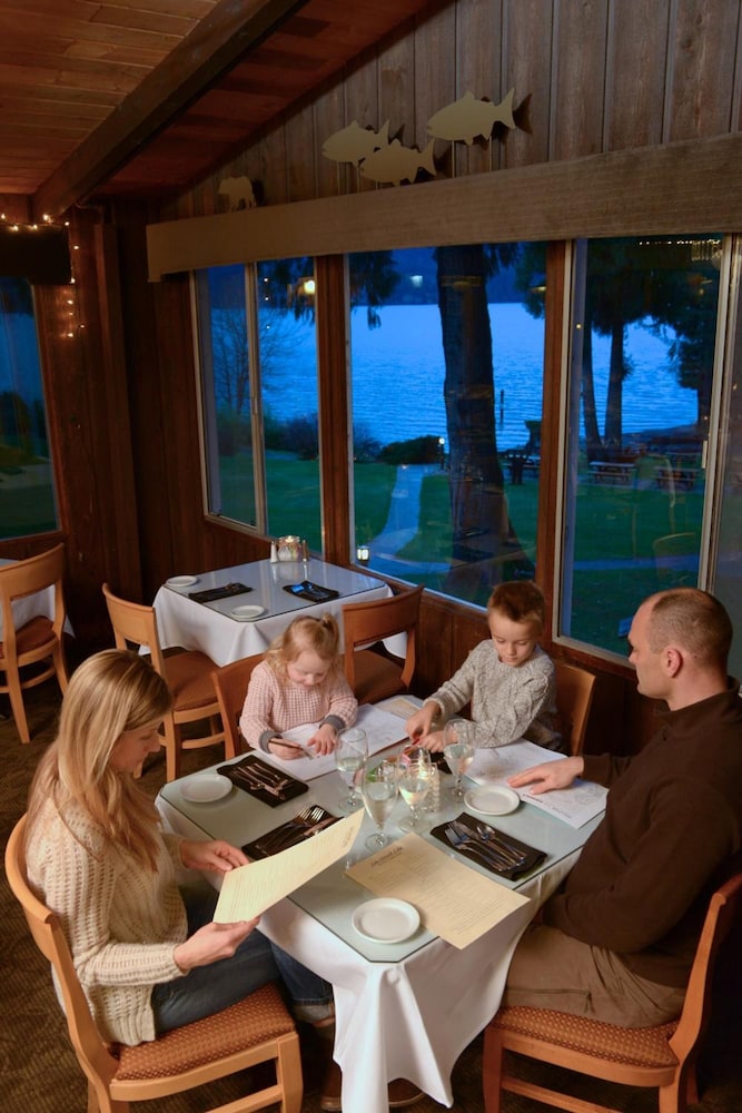 Lake Quinault Lodge 32/50