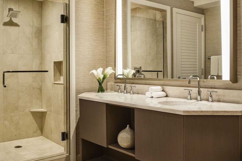 غرفة ديلوكس بسرير كينج، THE RITZ-CARLTON DENVER 5/10