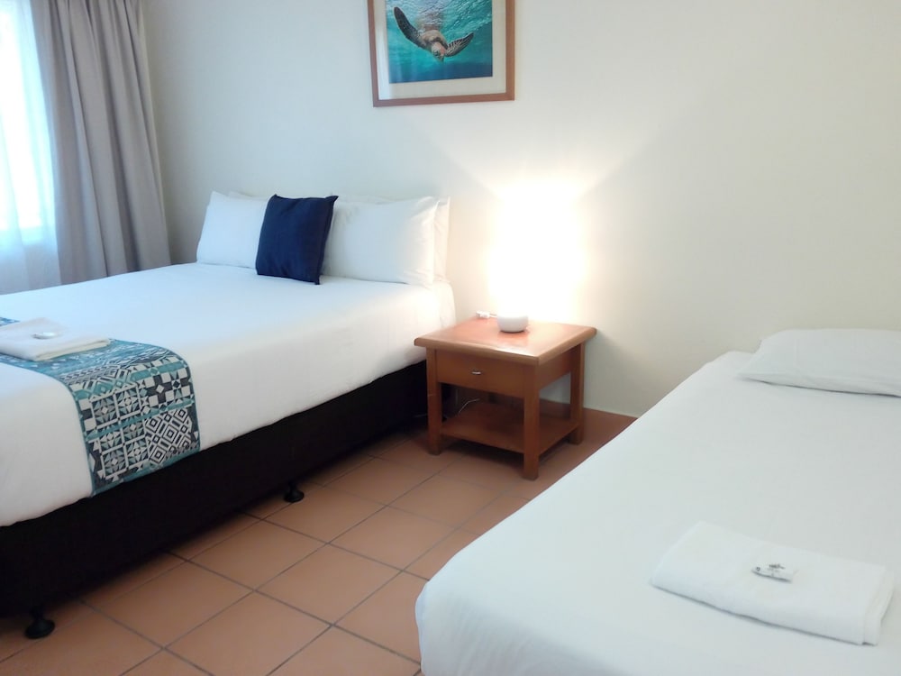 Lake Central Cairns 17/60