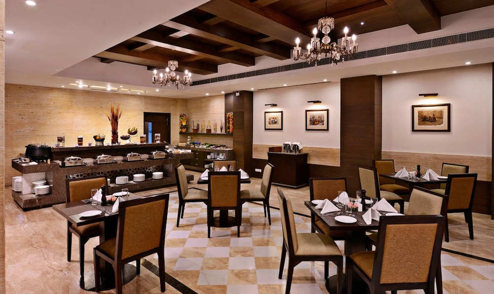 Leisure Inn Grand Chanakya 23/37