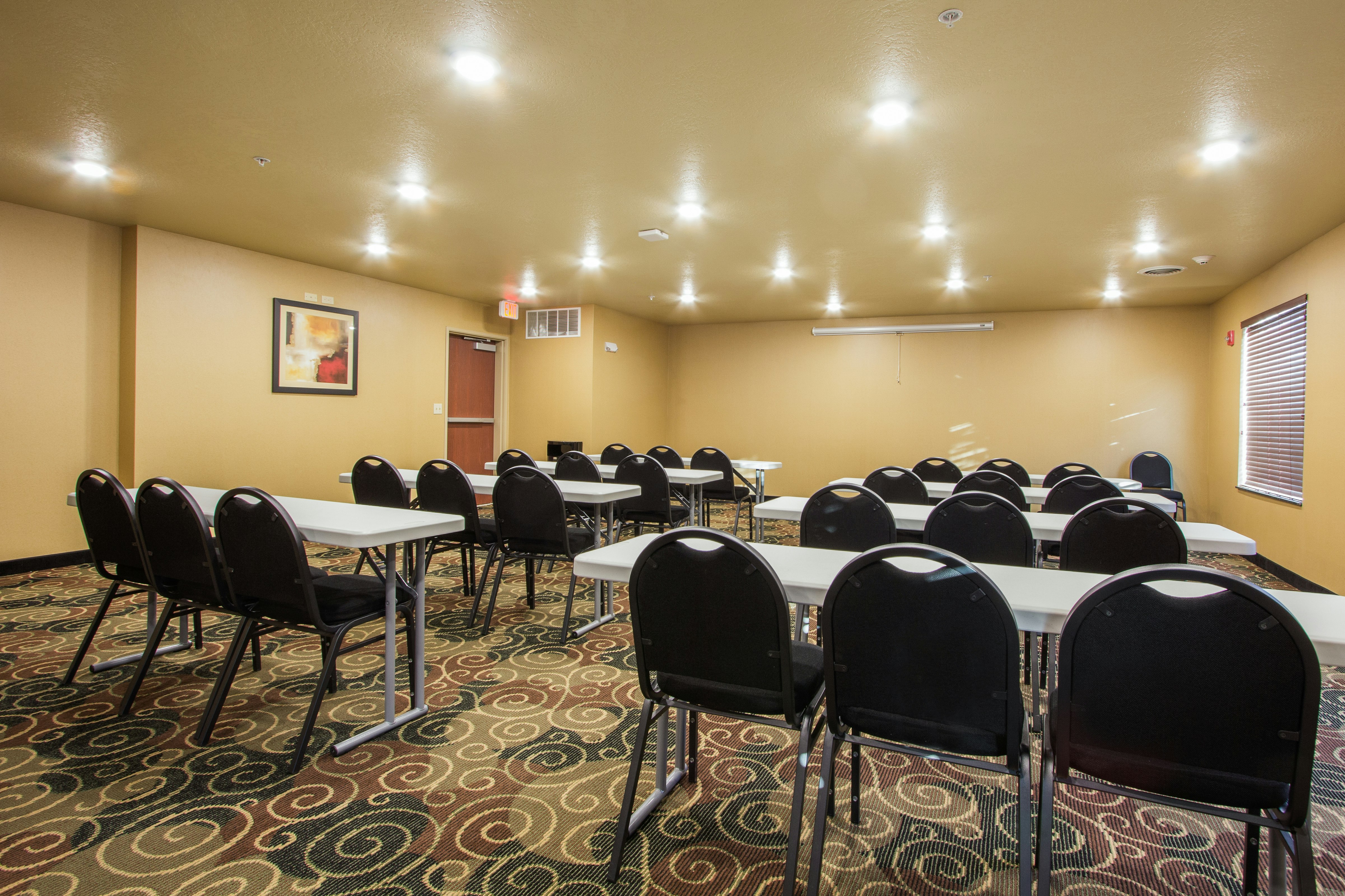 Cobblestone Inn Suites Corry Pa 64/70