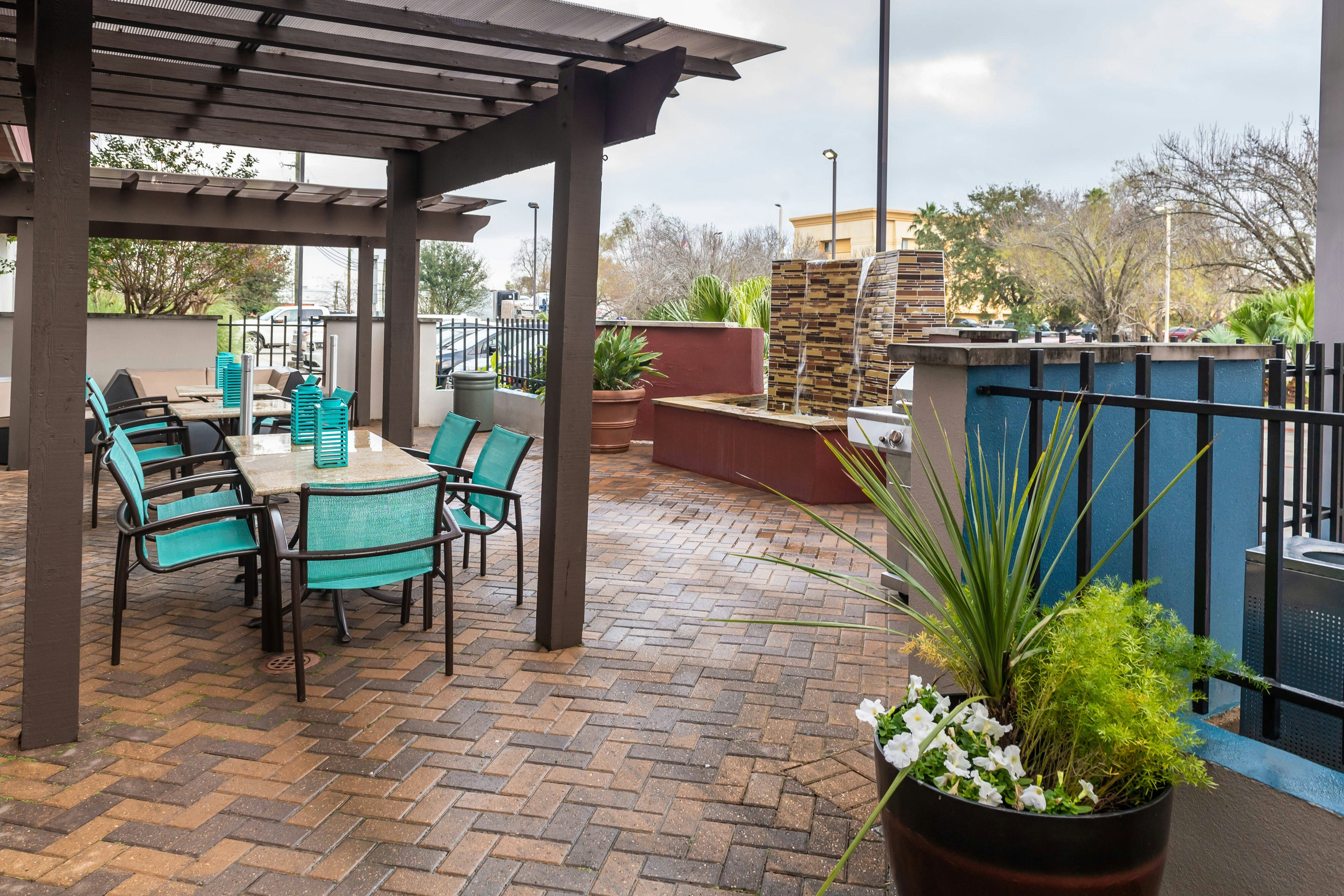Springhill Suites Houston Baytown 14/14