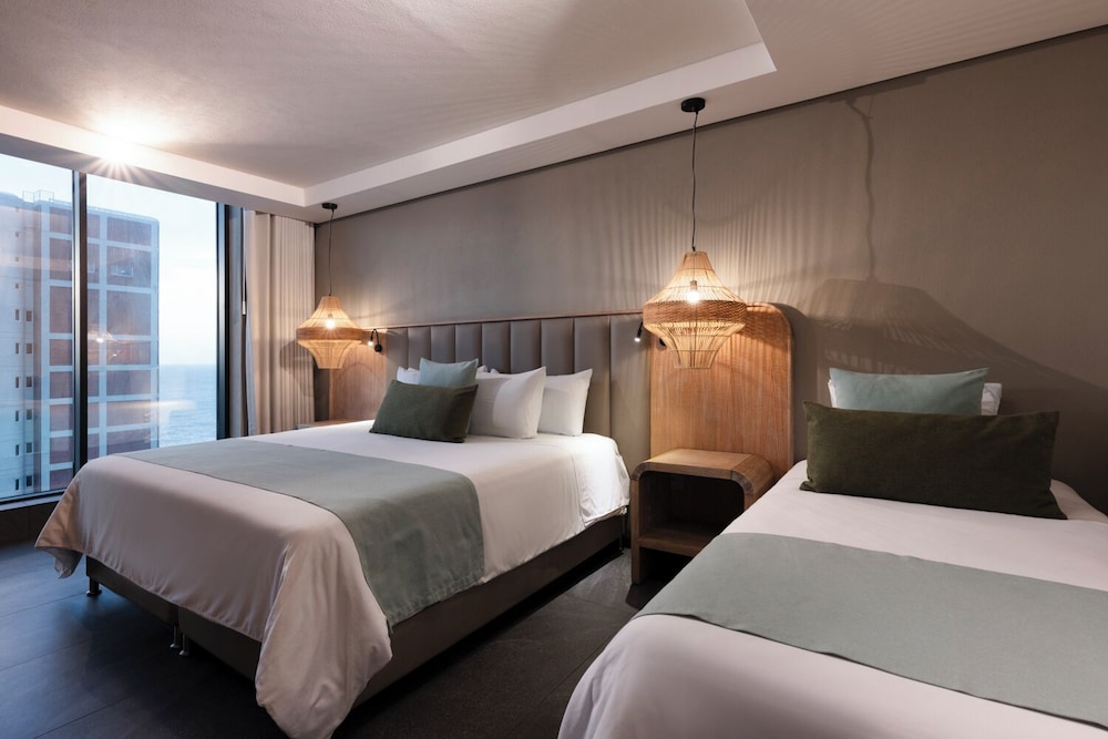 Oz Hotel Collection 19/49