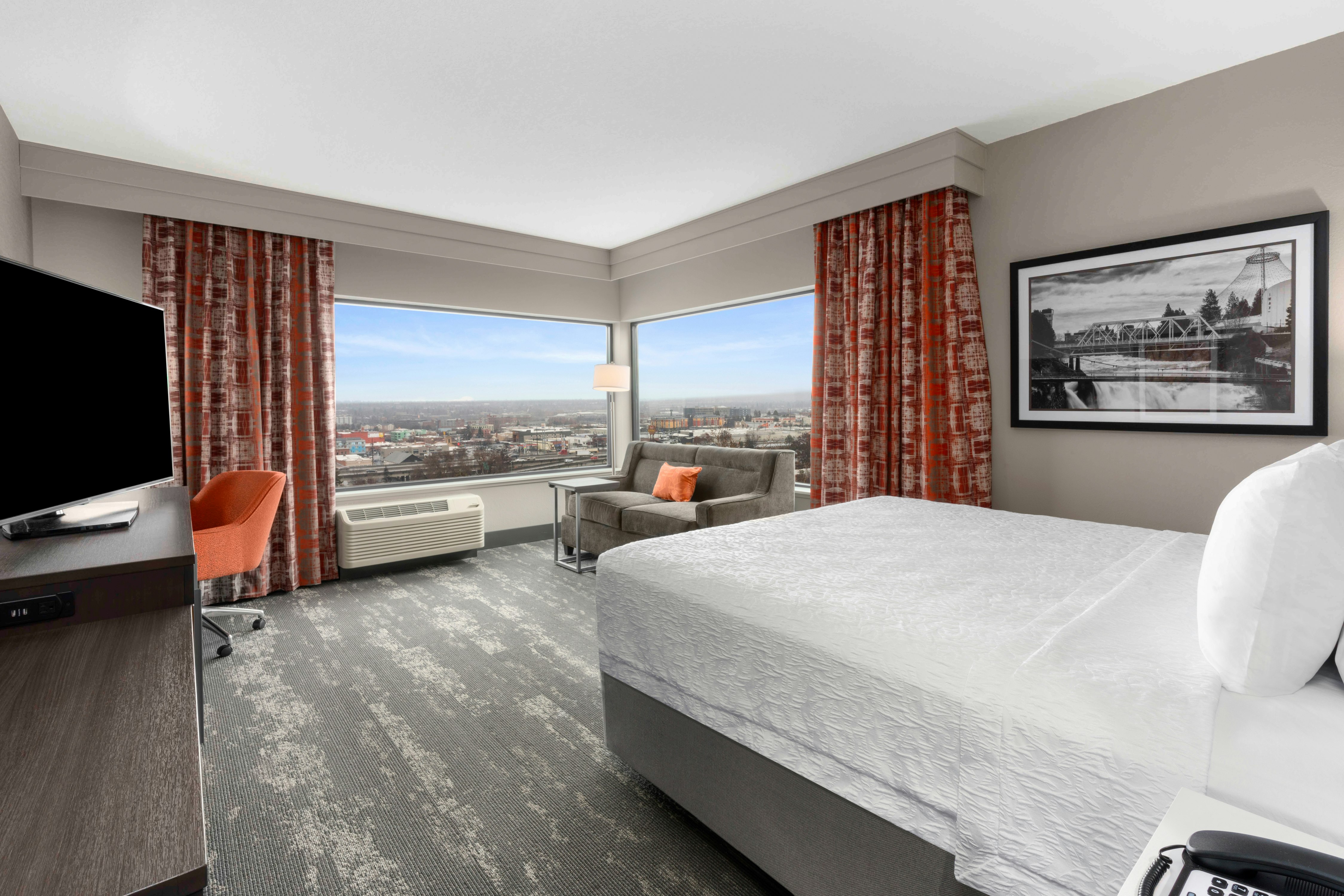 ROOM, KING BED, CITY VIEW, SOFA