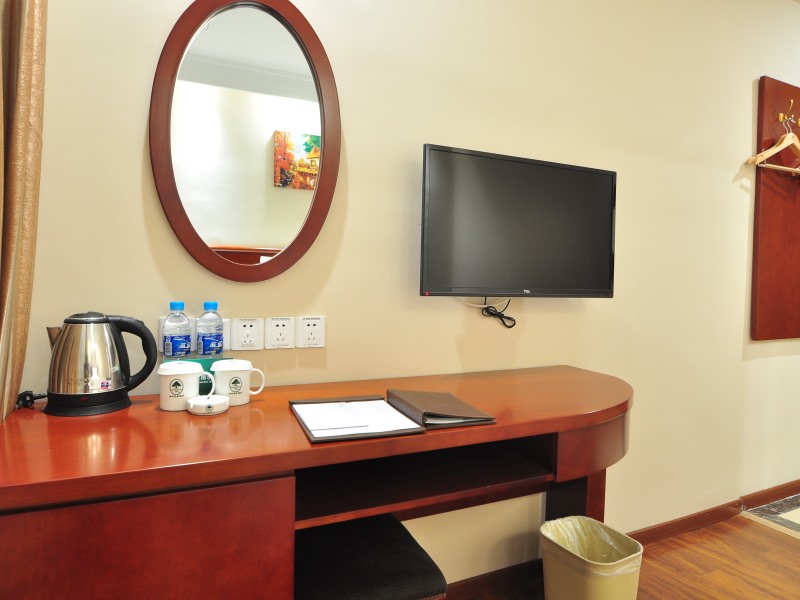 GreenTree Inn Hefei Yangtze River West Road Science Avenue Subway Station Express Hotel 40/50