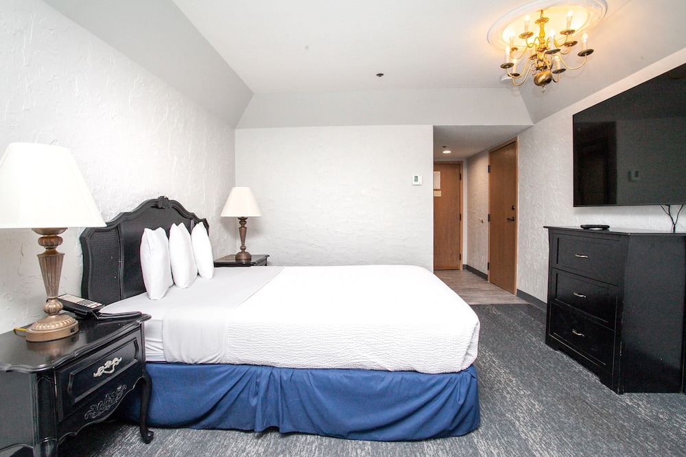 Deluxe, Queen Bed