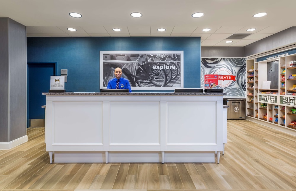 Hampton Inn & Suites Newport-Cincinnati 8/44