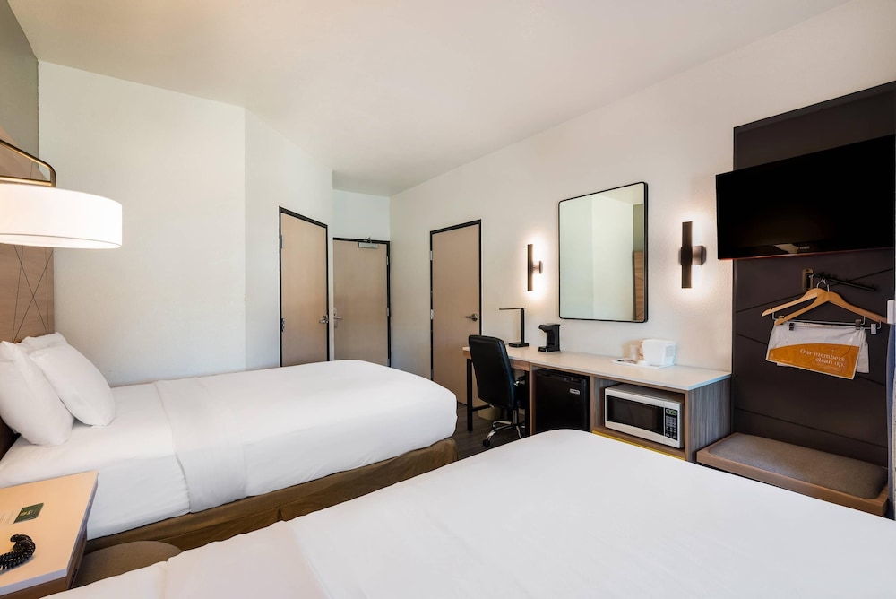 غرفة قياسية بسريرين مزدوجين، Quality Inn Yuba City/Marysville, CA 4/7