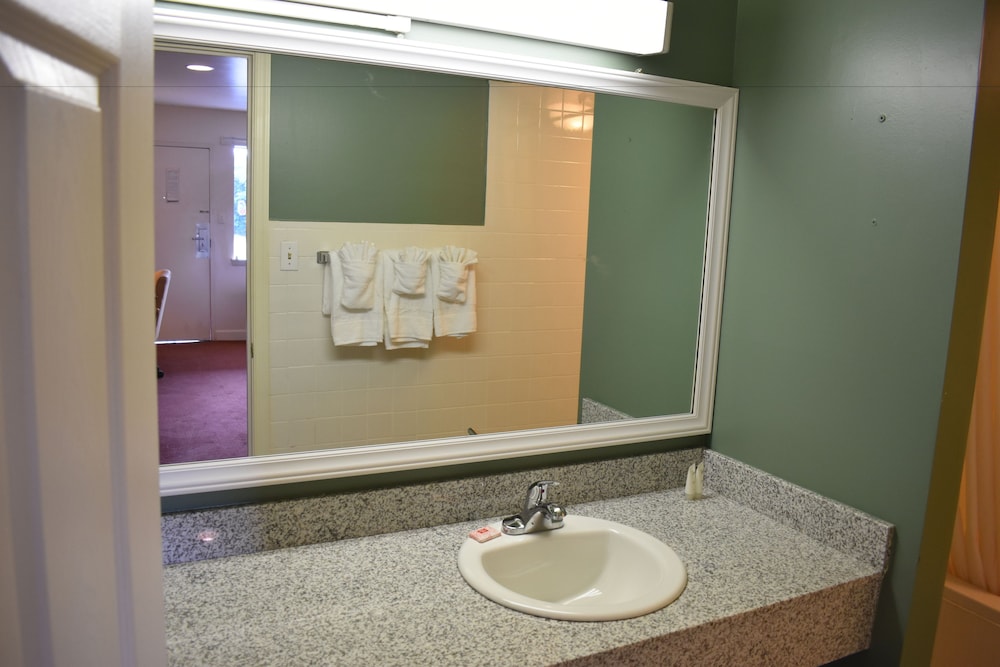 Motel6 Culpeper, VA 47/52