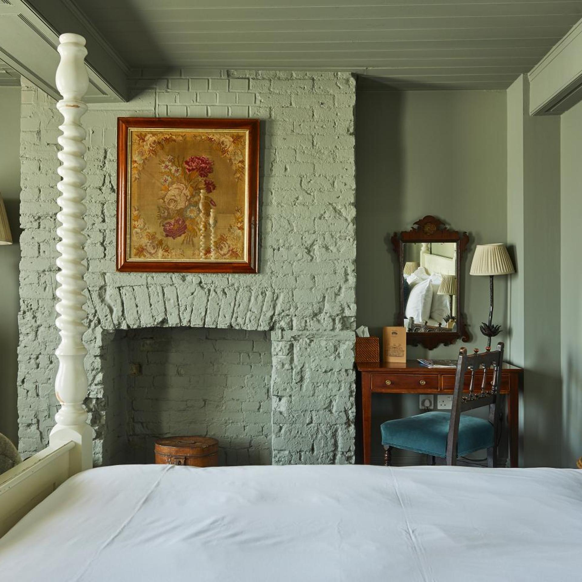 Deluxe, King Bed