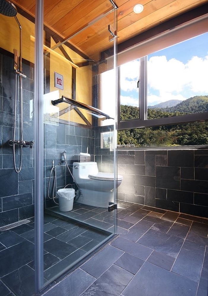 Sun Moon Lake Youngquan Hotels 49/50