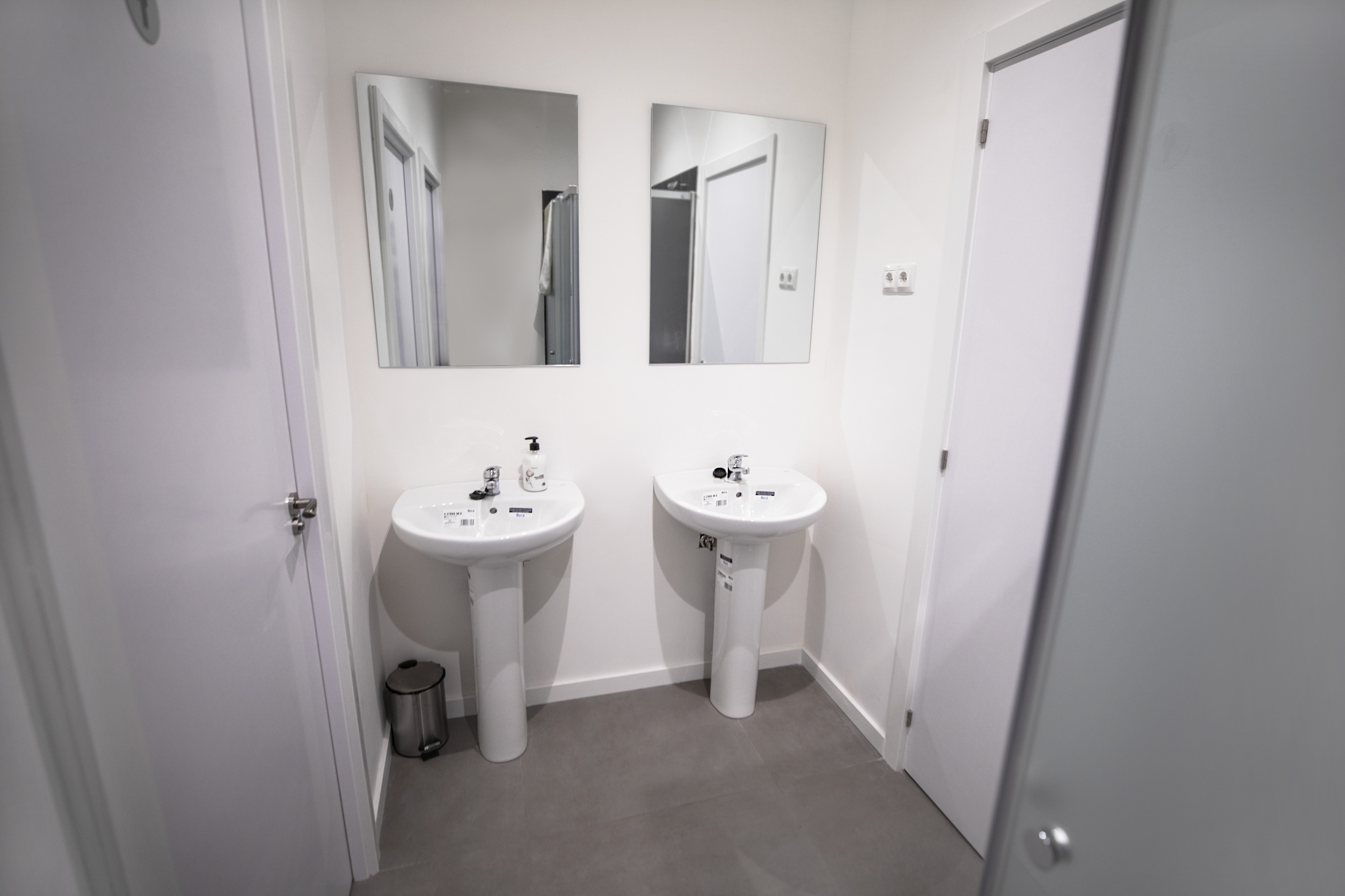 سكن مشترك مختلط، Hostel MYD Latina 4/4