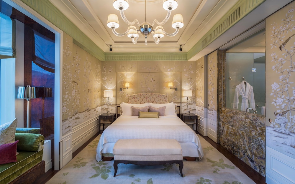 The St Regis Singapore 20/48
