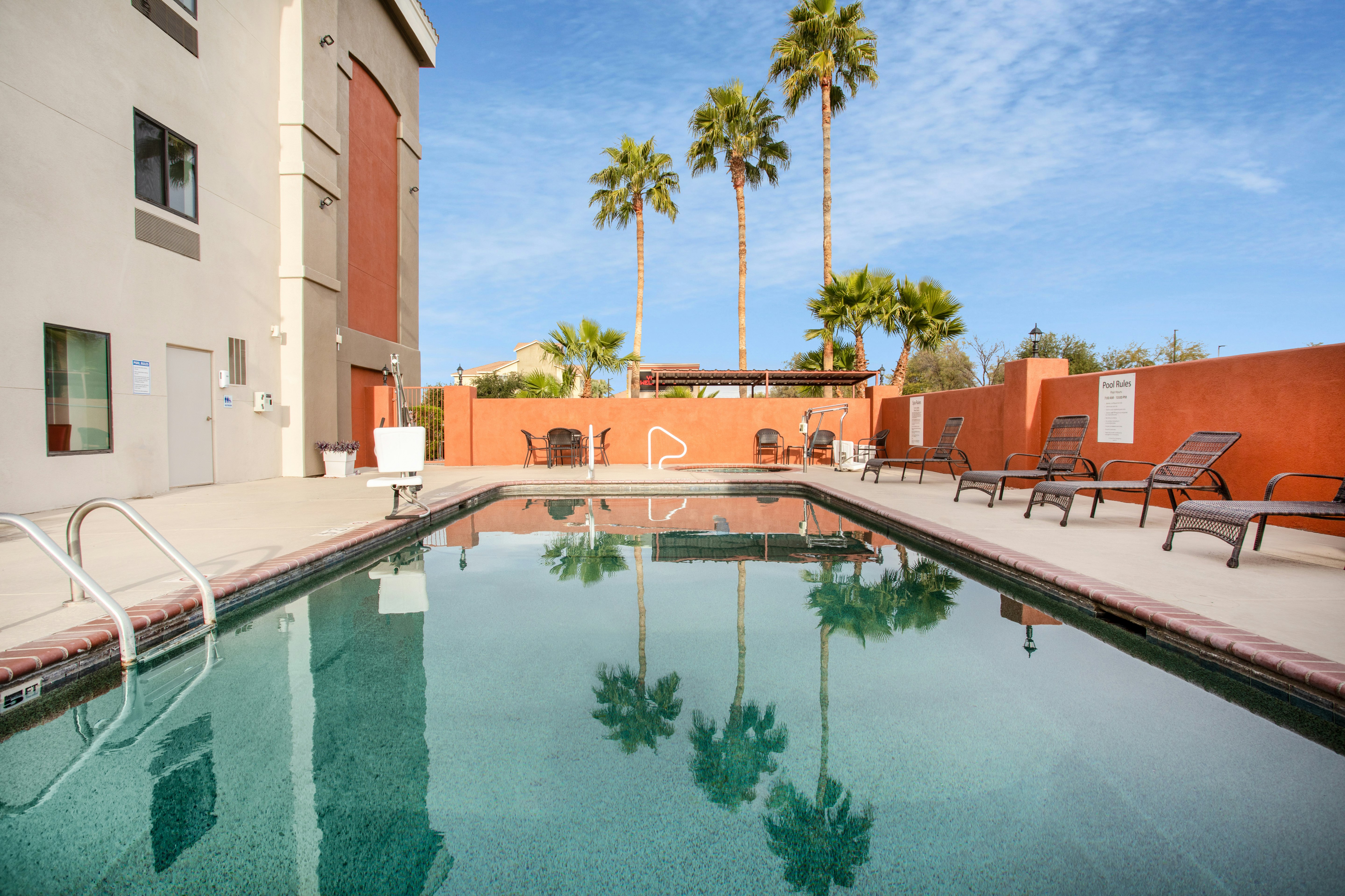Holiday Inn Express Hotel And Suites Marana 18/45